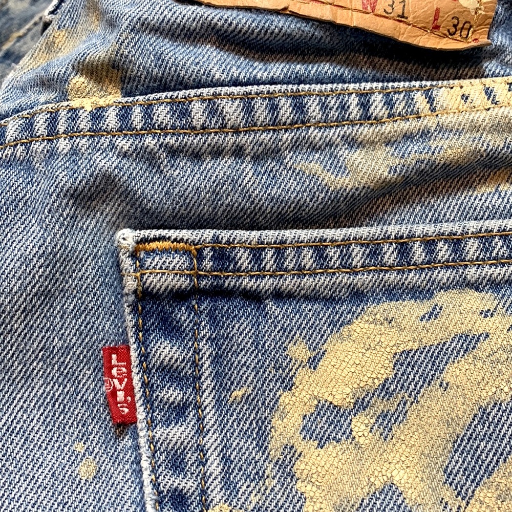 Levi *Vintage* 1990s High Waisted Painted Jean Denim Shorts W31 L30 - Picture 8 of 8